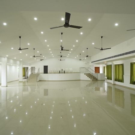 Sn Rooms Perumpāvūr 外观 照片