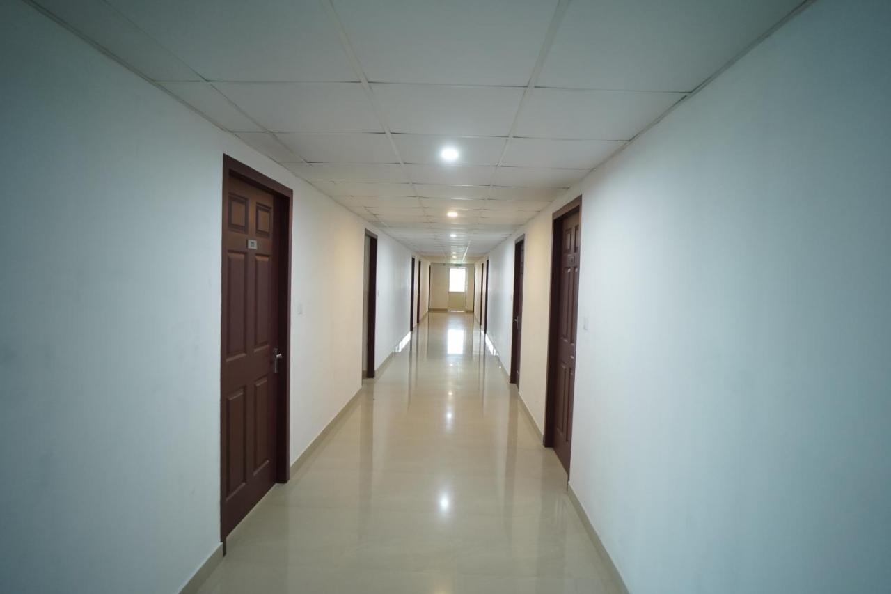 Sn Rooms Perumpāvūr 外观 照片