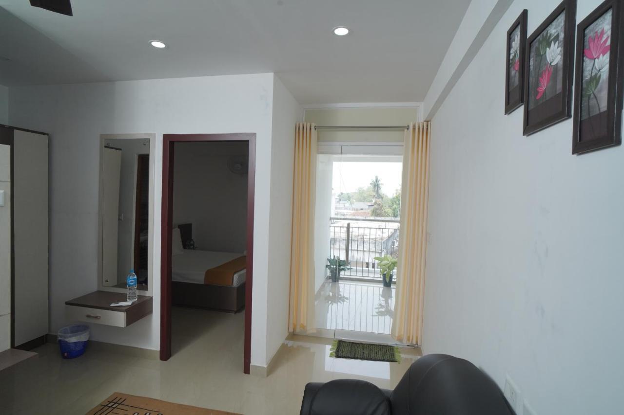 Sn Rooms Perumpāvūr 外观 照片