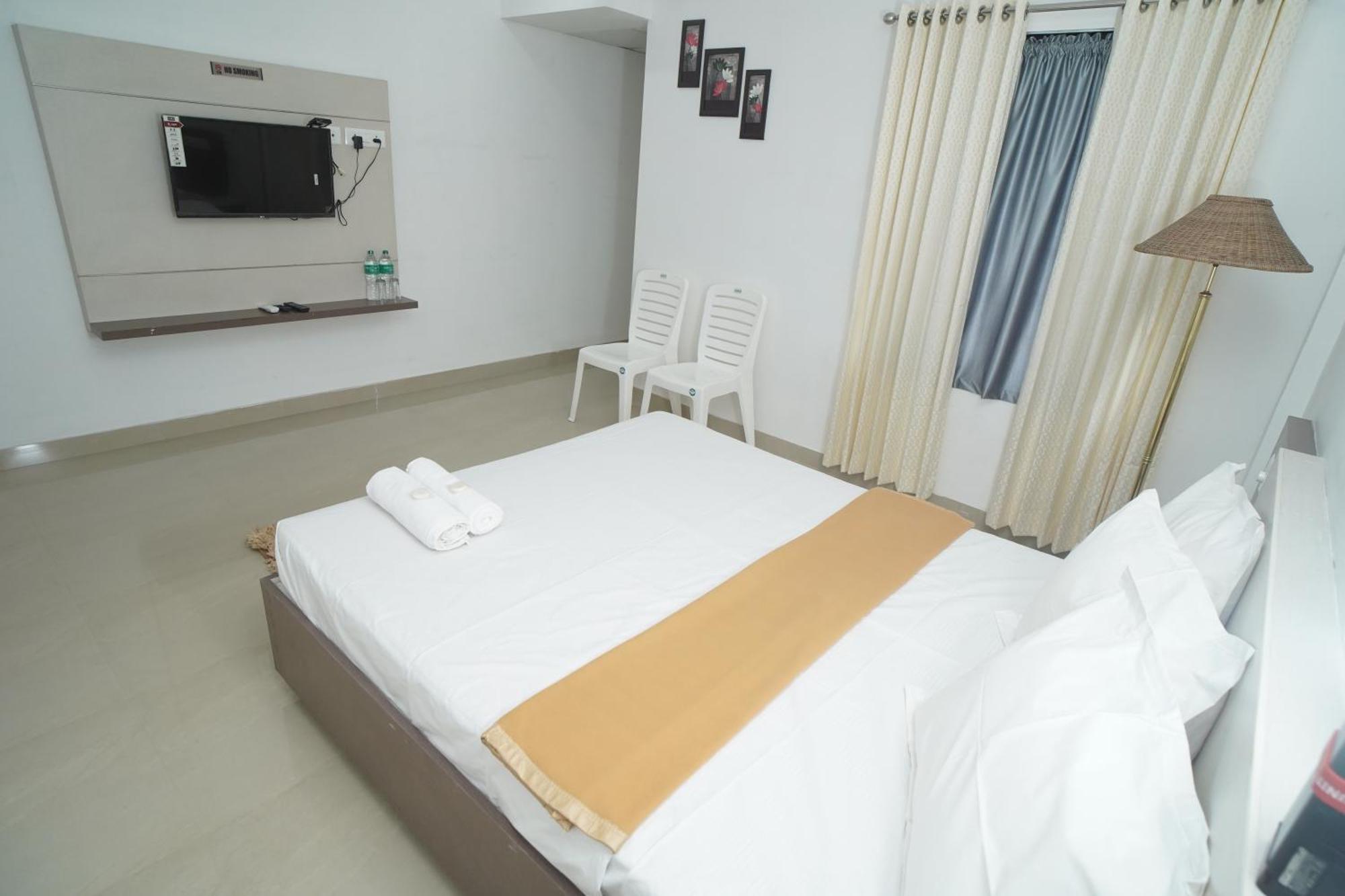 Sn Rooms Perumpāvūr 外观 照片